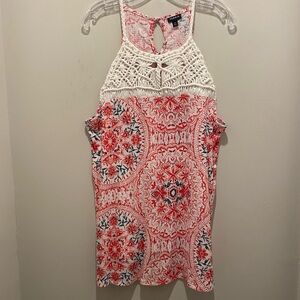 Torrid White & Coral Crochet Yoke Halter Tank Top Women’s Size 2 (2X) EUC Boho